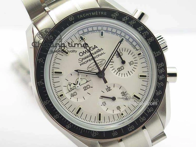 0516 Efficient Speedmaster JHF SS Snoopy Award 45th Anniversary White dial On SS Bracelet 8239